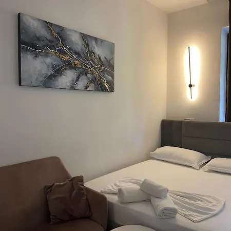 Luxury Blloku * Tirana