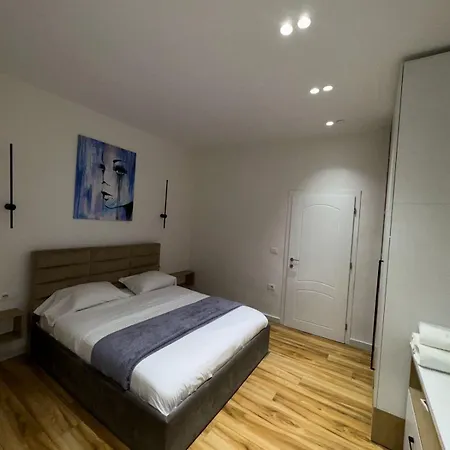 Luxury Blloku Lägenhet *